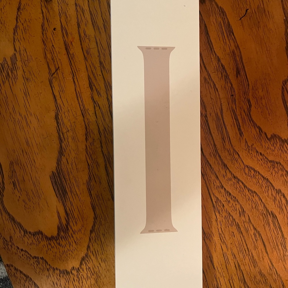 Apple Watch band NIB (41mm Starlight Solo Loop - Size 5)